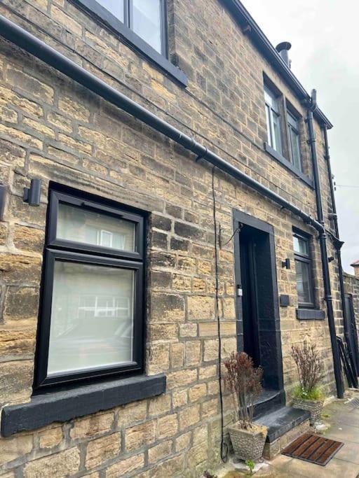 Farsley Cottage Exterior photo